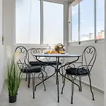 лукс на море Luxury In Downtown With Garage Warna