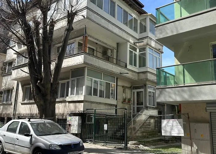 лукс на море Luxury In Downtown With Garage Варна