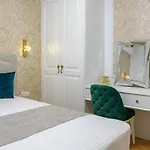 лукс на море Luxury In Downtown With Garage Apartment *