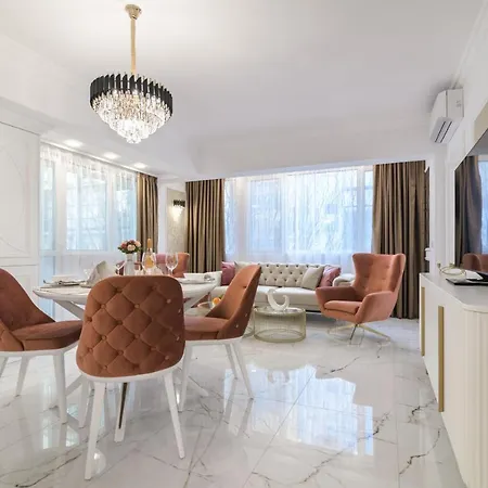 лукс на море Luxury In Downtown With Garage *