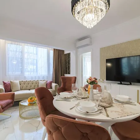 лукс на море Luxury In Downtown With Garage Apartament