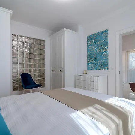 Apartament лукс на море Luxury In Downtown With Garage