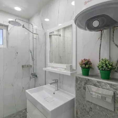 лукс на море Luxury In Downtown With Garage Apartament Varna