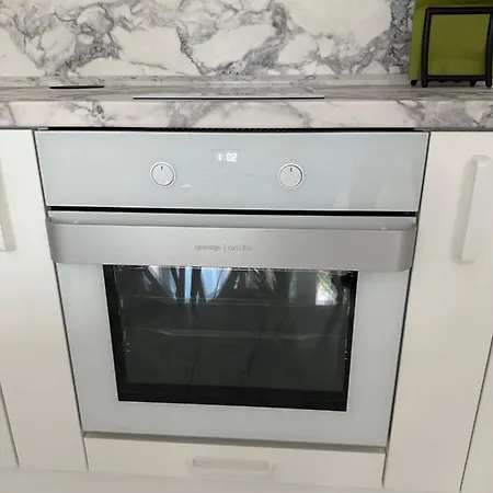 лукс на море Luxury In Downtown With Garage *