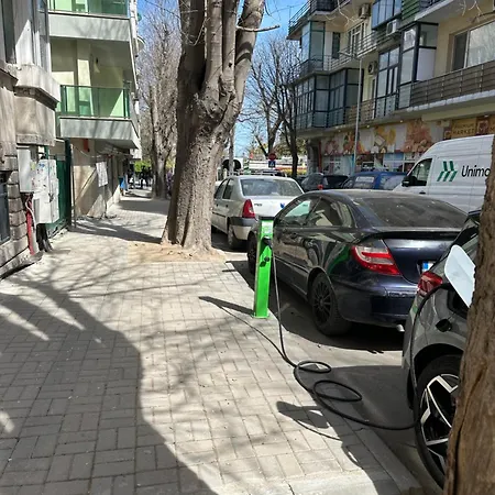 лукс на море Luxury In Downtown With Garage Apartment Warna