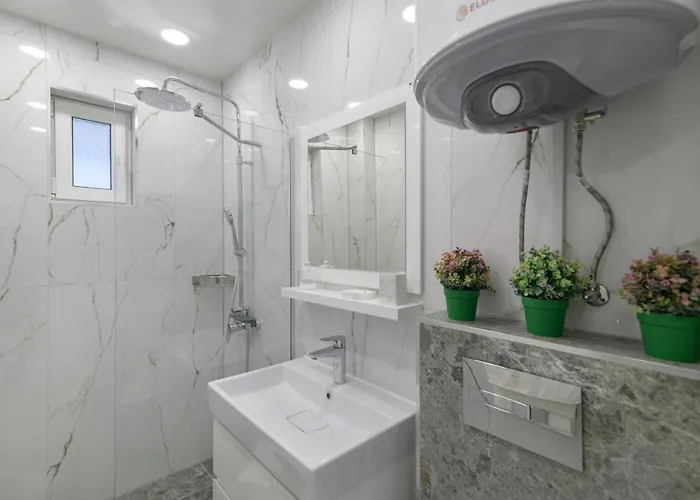 лукс на море Luxury In Downtown With Garage Apartament Varna